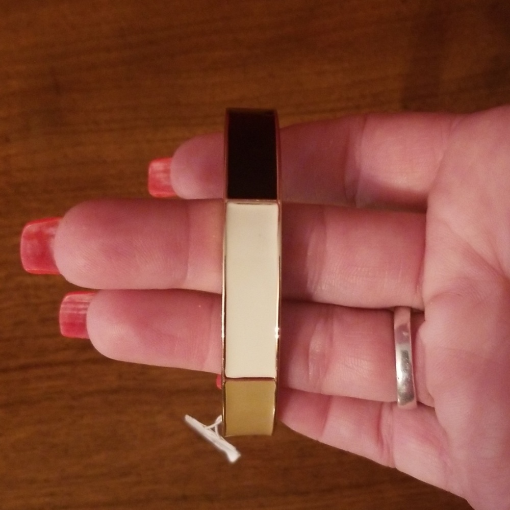 Beautiful gold plated bangle (black, white, tan)